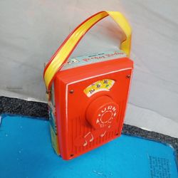Vintage 1969 Fisher Price Wind Up Pocket Radio Music Box 'Do Re Mi' 759 Works!