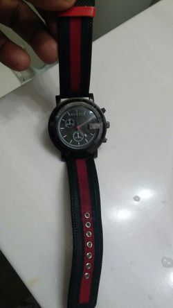 Gucci watch needs battery