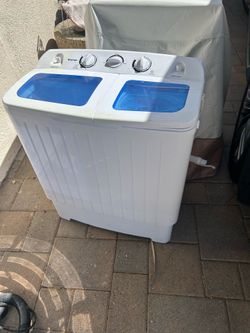Small washing machine