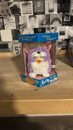 Rare Furby 70-884