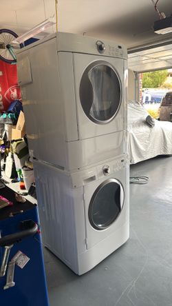 Frigidaire Washer & Dryer (stackable)