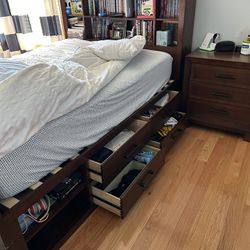  Full Size Bed With Memory Foam Mattress 