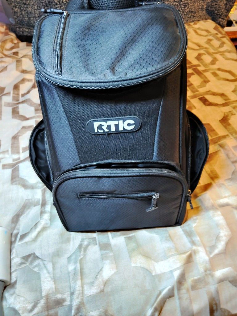 Artic Backpack Cooler
