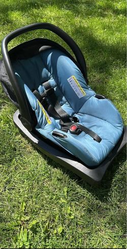 Evenflo car seat and base