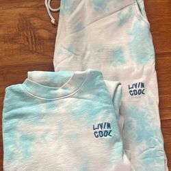Livin Cool Sweatshirt Set