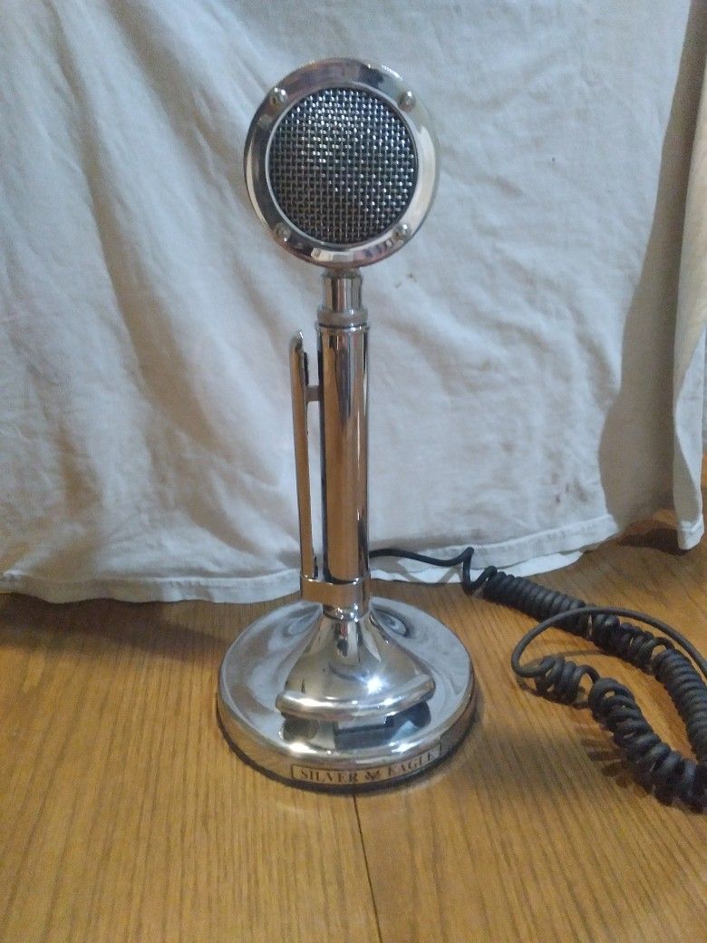 Astatic D104 Silver Eagle Mic