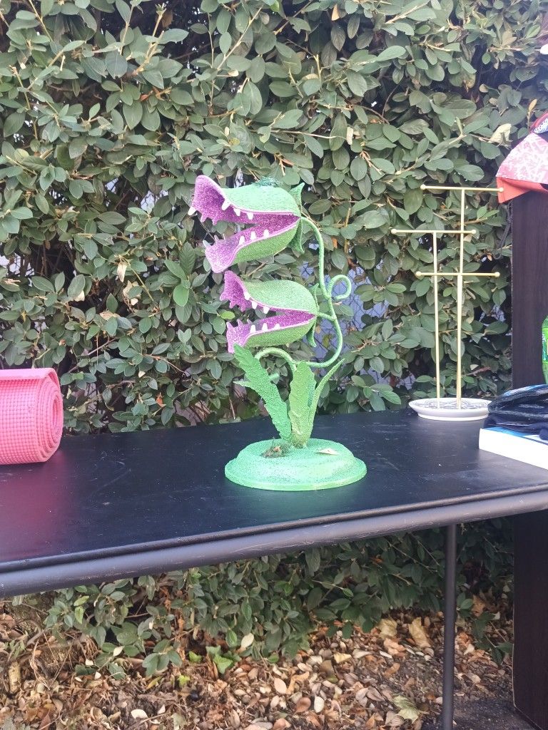 Little Shop Of Horrors Statue