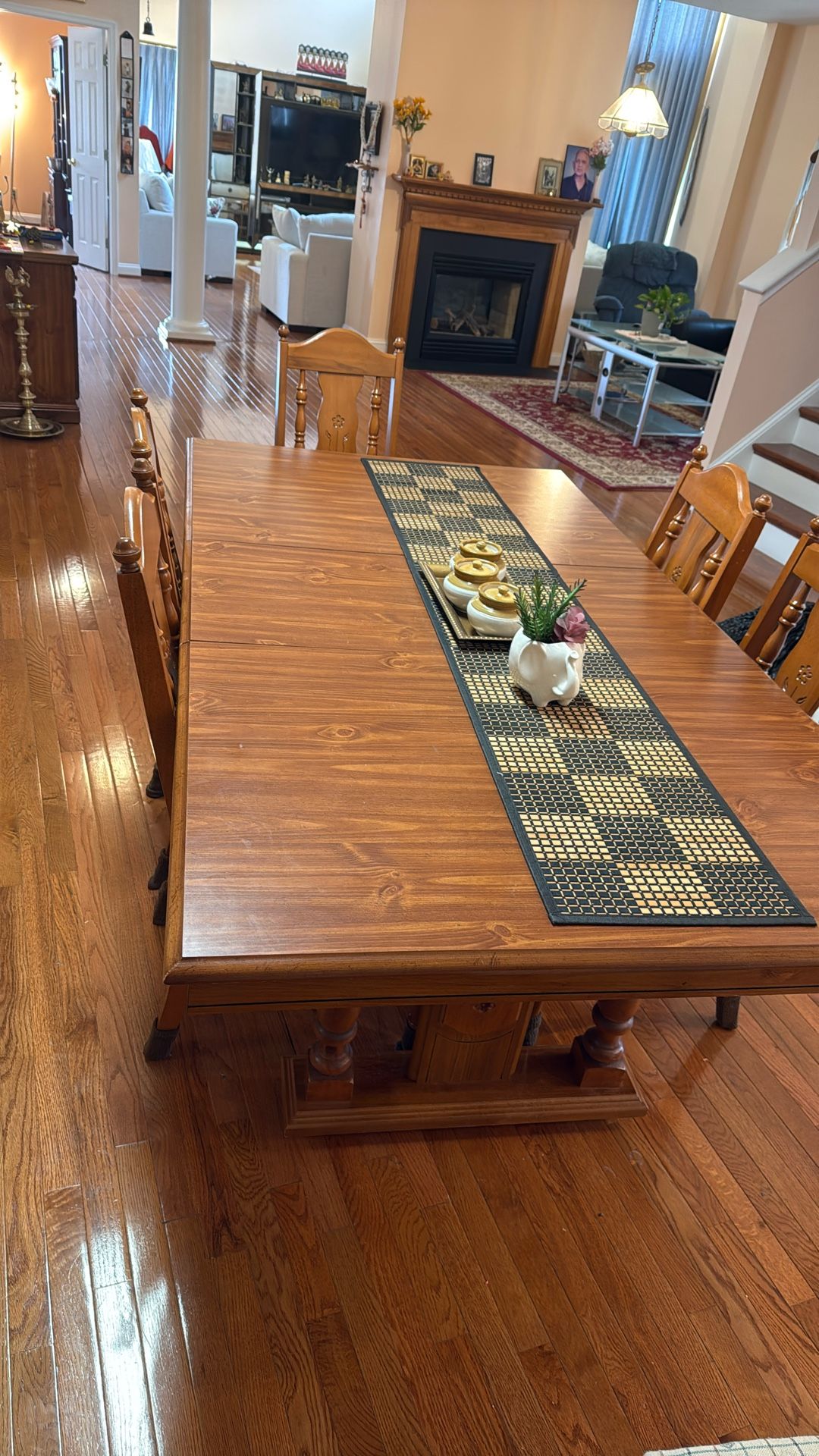 Dining Table With 5 Chairs 