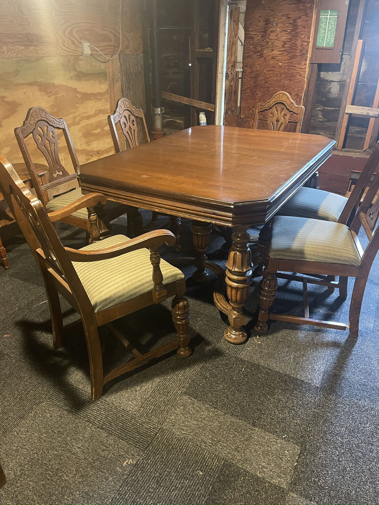 Extendable Vintage Dining Table And 6 Chairs 