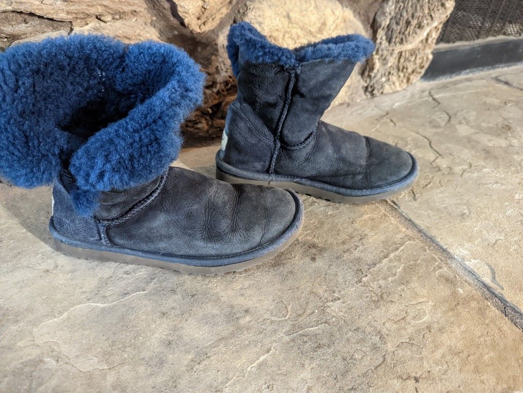 UGG Australia Bailey Button 5803 Boots Genuine Leather Sheepskin
