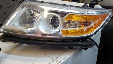 2012 honda odyssey LH headlamp assembly
