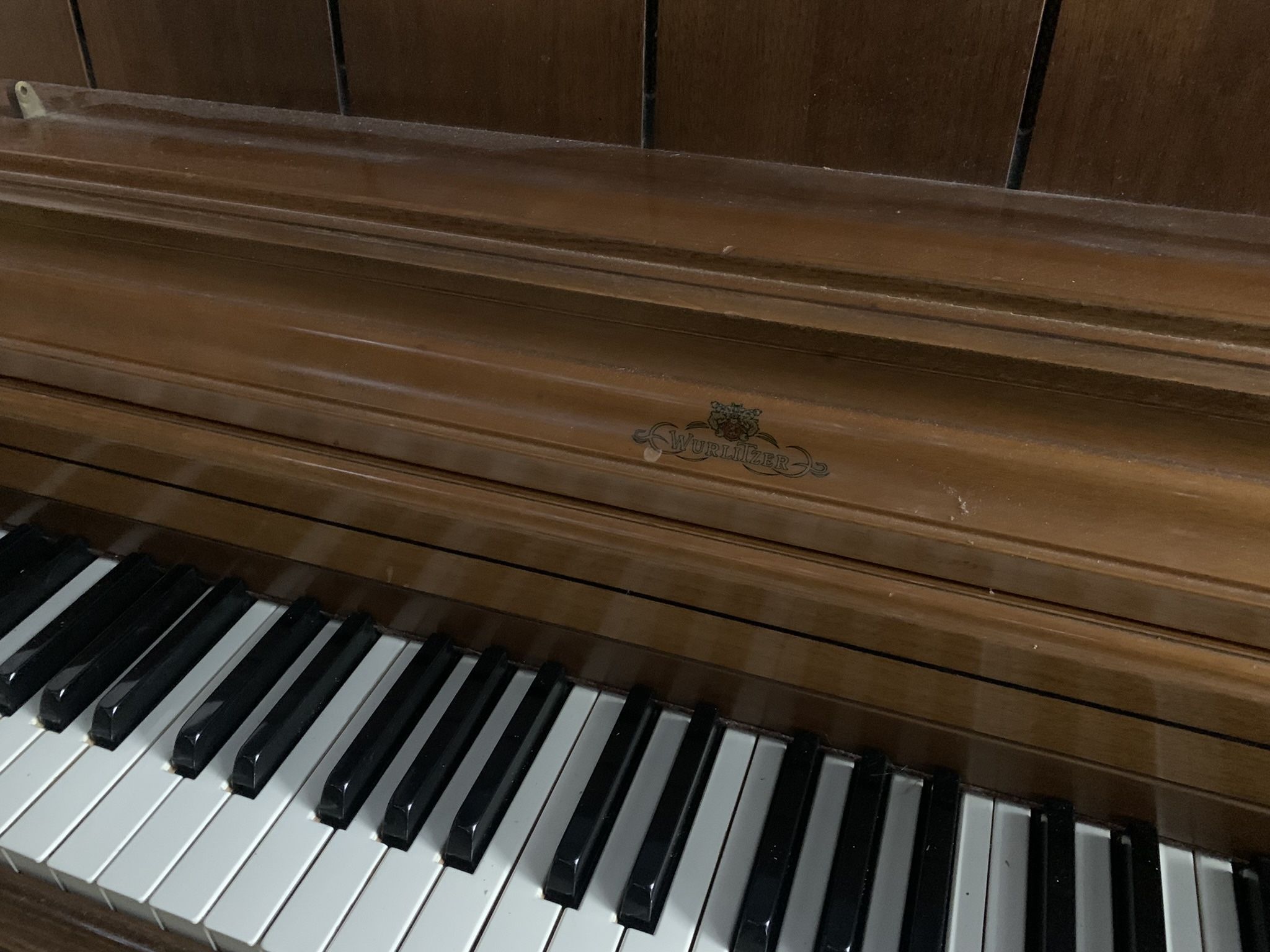 Piano Upright Wurlitzer
