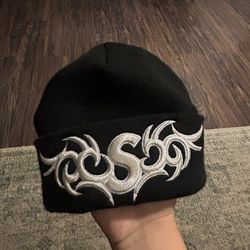 SUPREME BEANIE