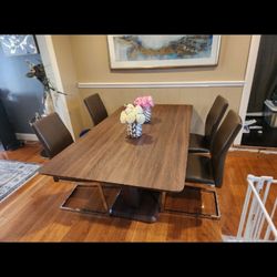 Kitchen Table w/ 6 Chairs