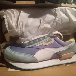 Brand New Puma Future Rider Size 8 