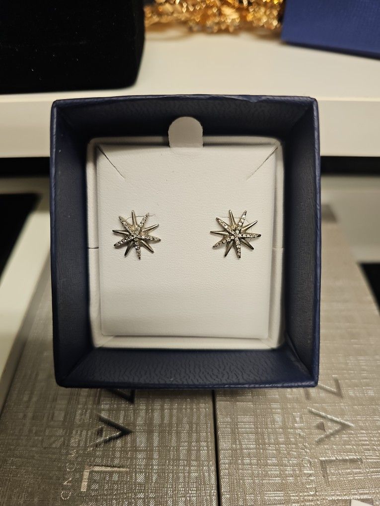 Diamond STAR earrings