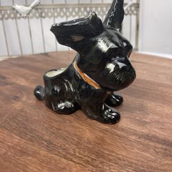 Vintage Ceramic Scottie Dog Pot.