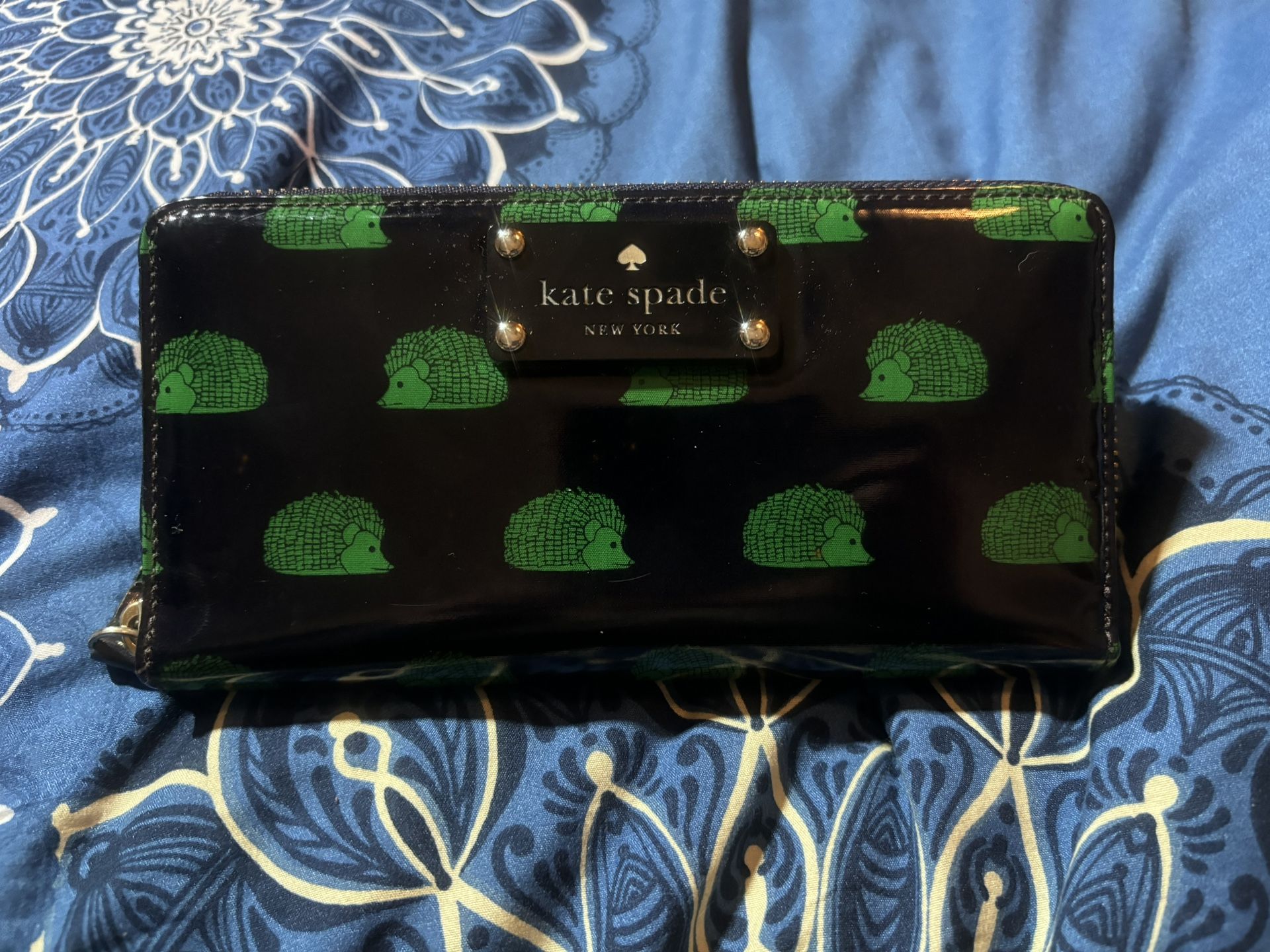 Rare Kate Spade hedgehog Daycation Clutch Wallet