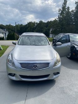 2012 Infiniti G37