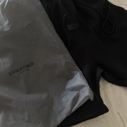 Essential shorts stretch limo size M