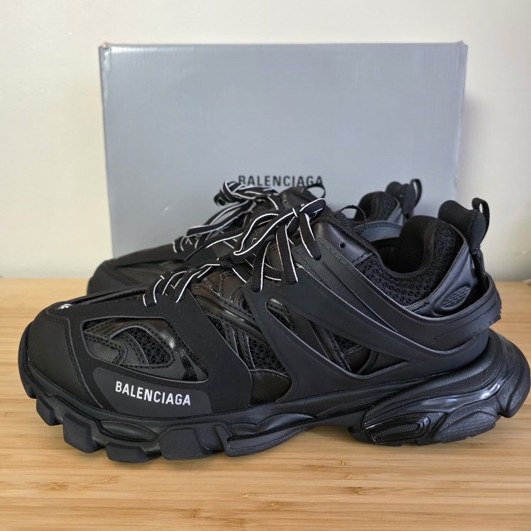Balenciaga Size 46