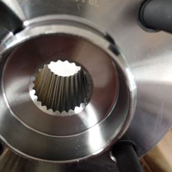 2010 Ford Focus Front Hub Assembly