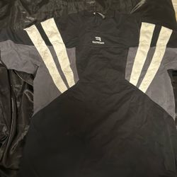 balenciaga shirt size large 