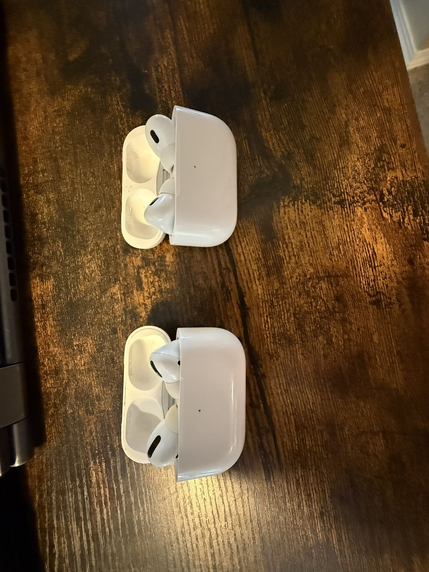 Air Pod Pro 1 And 2
