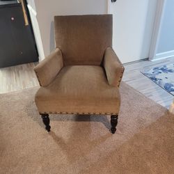 Brown Accent Chair.  Excellent Condition.
