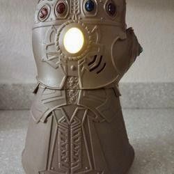 Avenger Infinity Guantlet Action Figure
