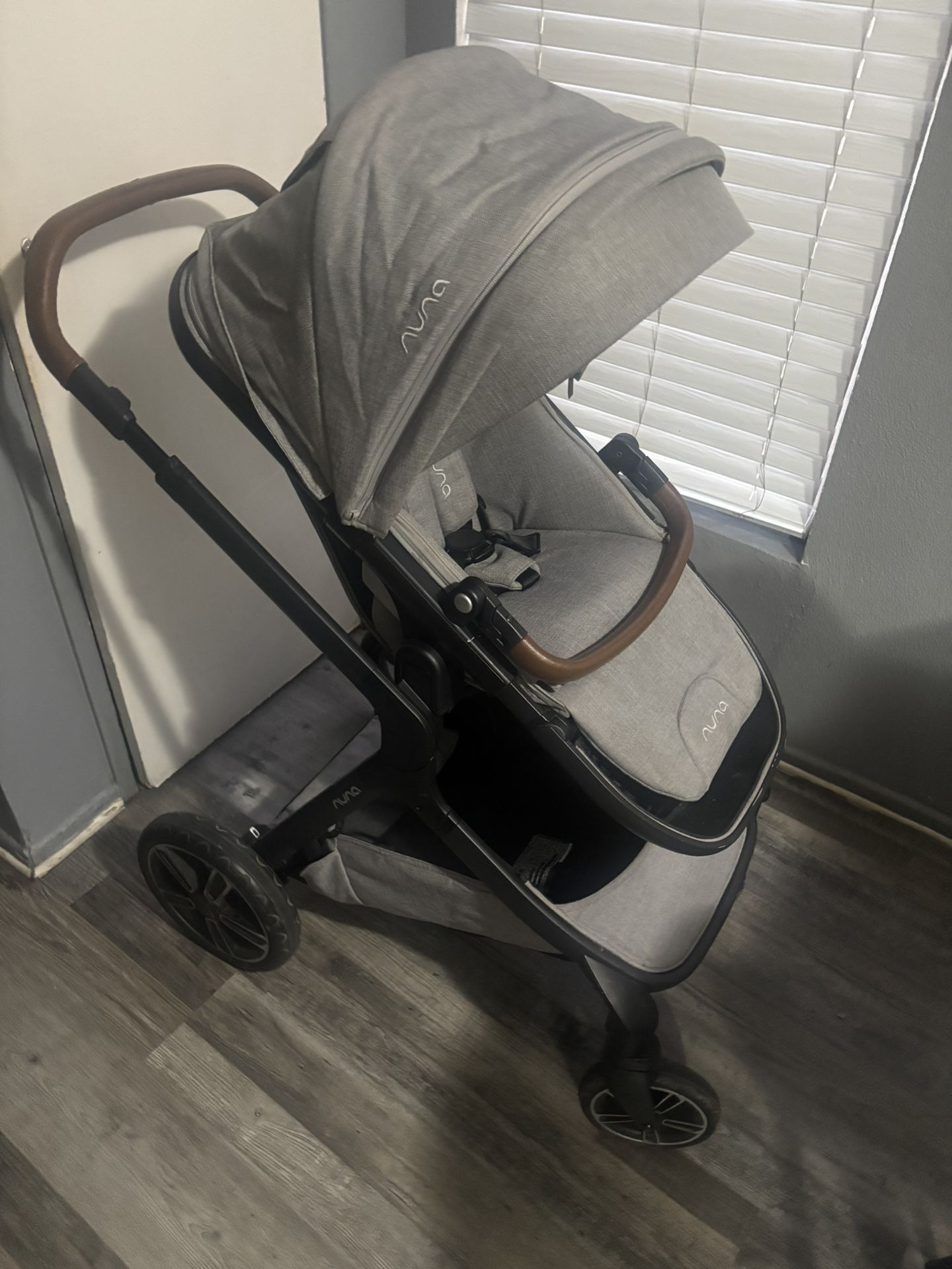 Nuna Grow Stroller 
