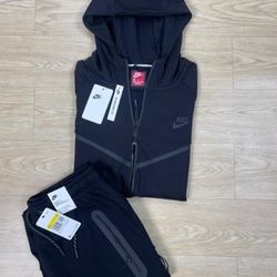 Brand New Nike Tech Fleece Sweatsuits For Sale 