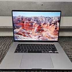 Apple Macbook Pro Core I9 Laptop 16" Touchbar 32 GB RAM 500 GB SSD FULLY LOADED