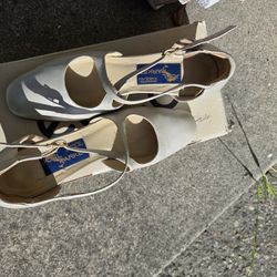 Size 7 1/2 Women's Dress Shoe 