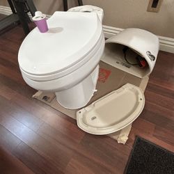 Like New 15" Standard Height