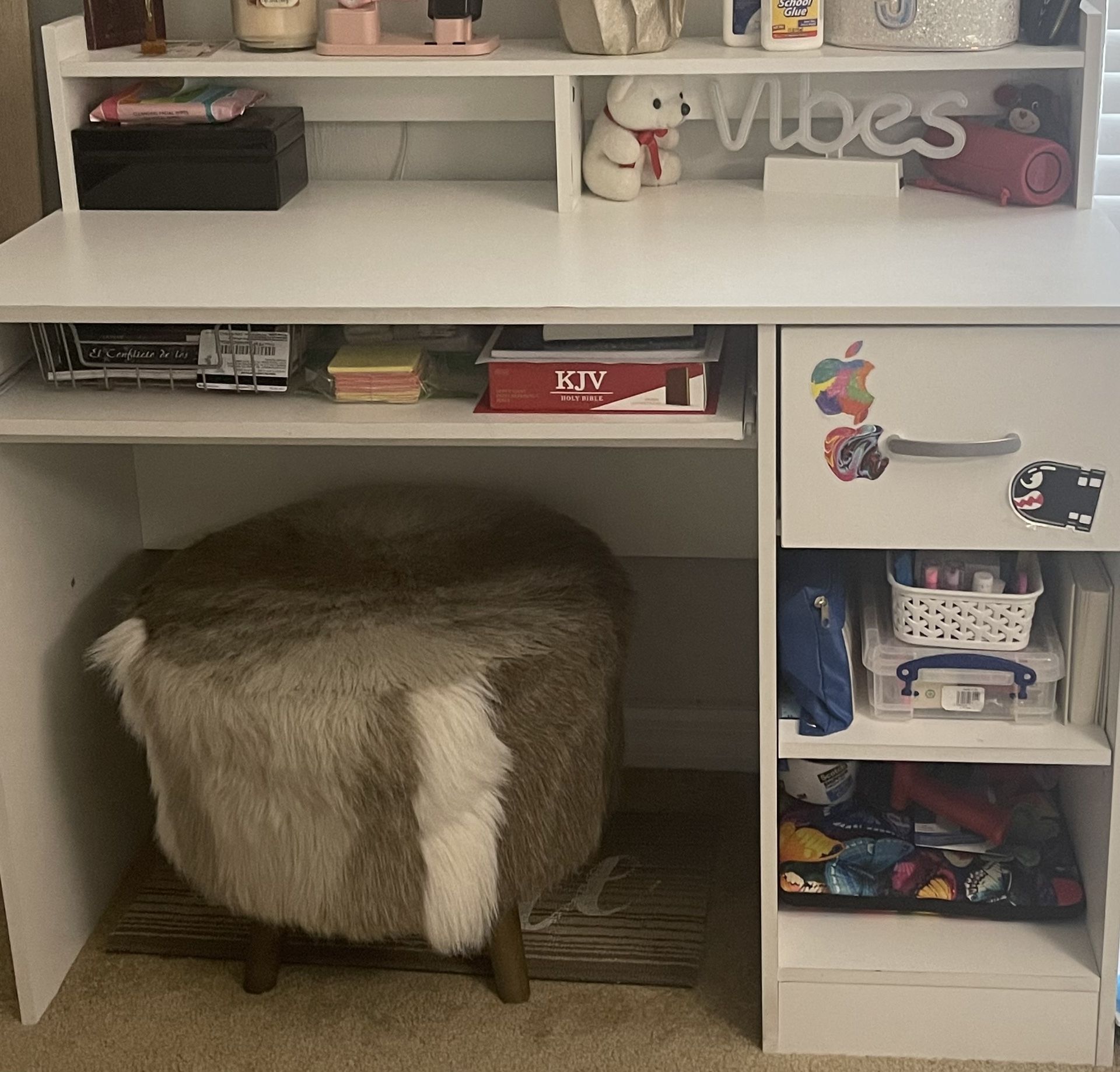 White Desk