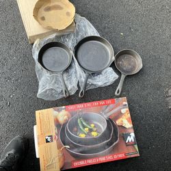 Cast Iron Skillets 