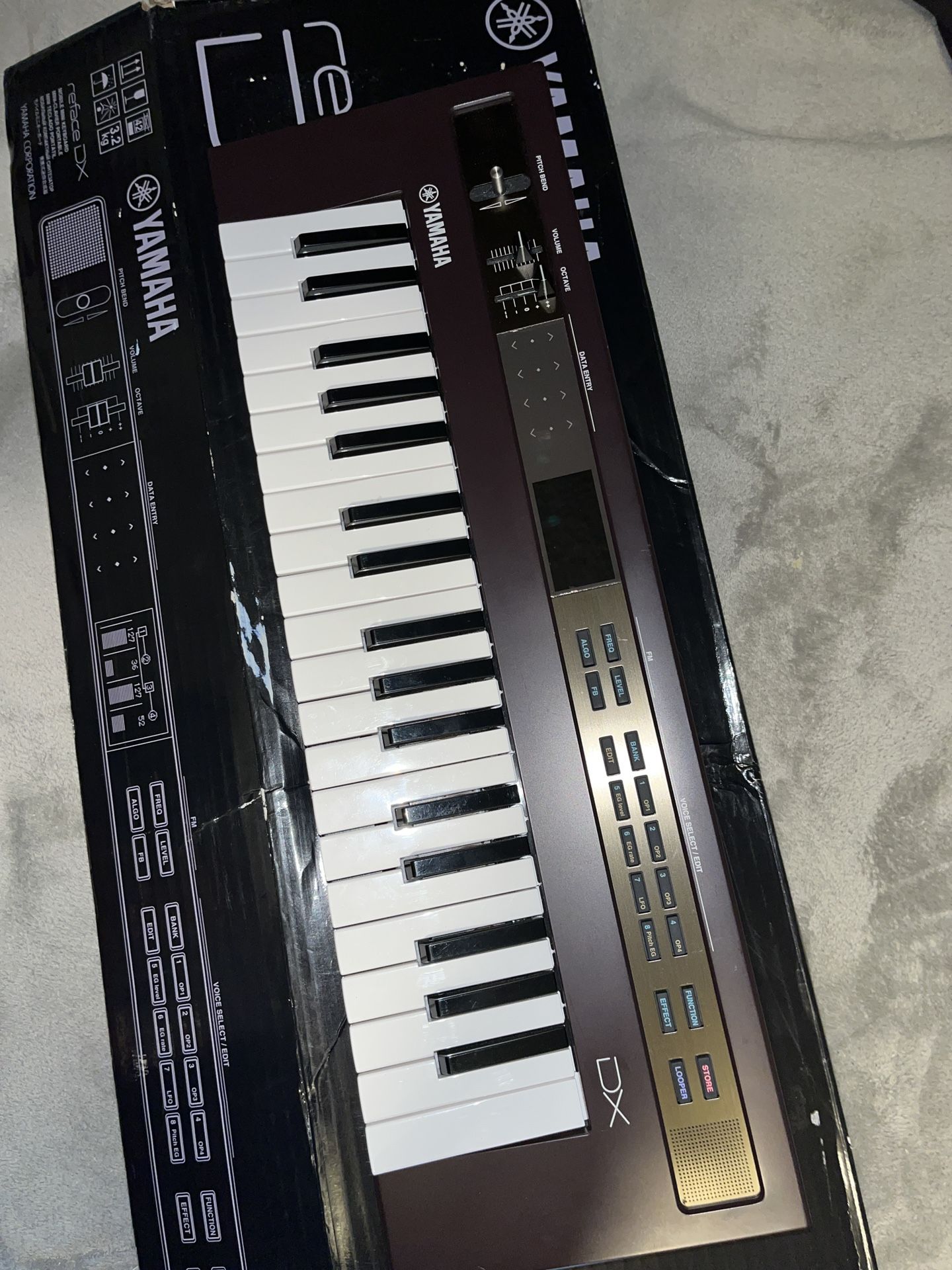 Yamaha DX Reface Keyboard Synth