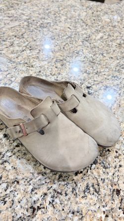 boston-soft-footbed-suede-leather size 11-11.5 Taupe