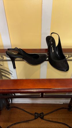 Size 10 M Nina Shiny Sling Back Pumps
