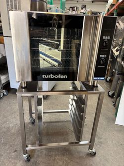 1/2 Sheet 4 Tray Electric Convection Oven & Stand On Wheels Moffat TurboFan E31D4 208V #4187