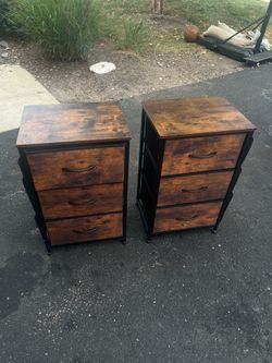 2 side tables