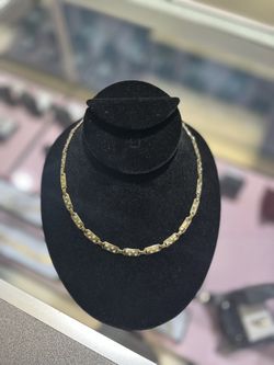 Link Necklace