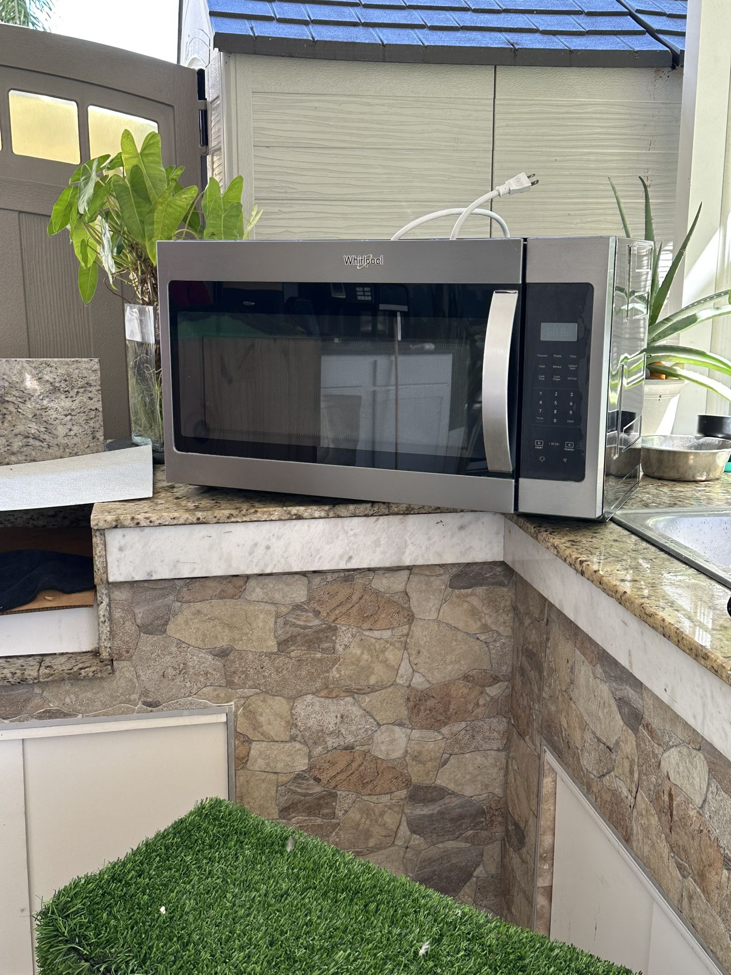 Microwave 
