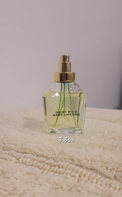 DAISY WILD MARC JACOBS