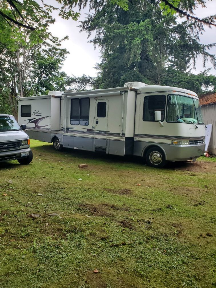 2003 Rexhall aerbus 36ft 3 slide for Sale in Federal Way, WA - OfferUp