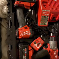 Milwaukee M18 18V Hammer Drill & Impact Driver 