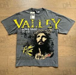 Graphic Streetwear T-Shirt – Vintage Style