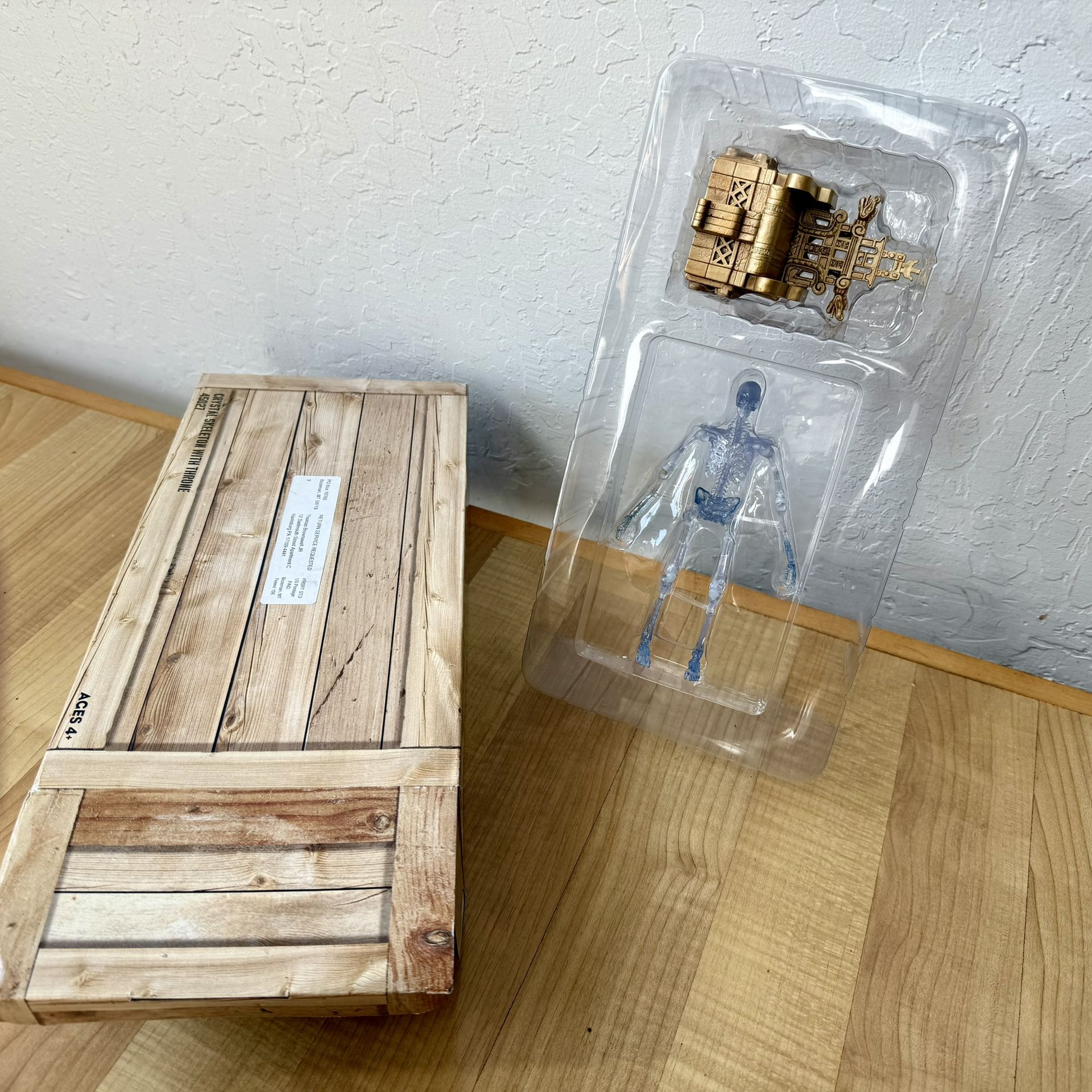 2008 Hasbro Indiana Jones Exclusive Mail Away Crystal Skeleton With Throne 45027