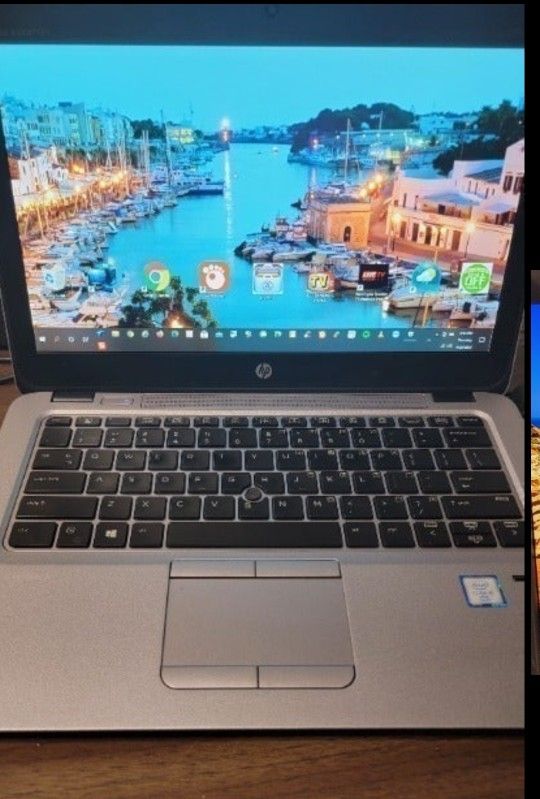 HP Elitebook 820 G3